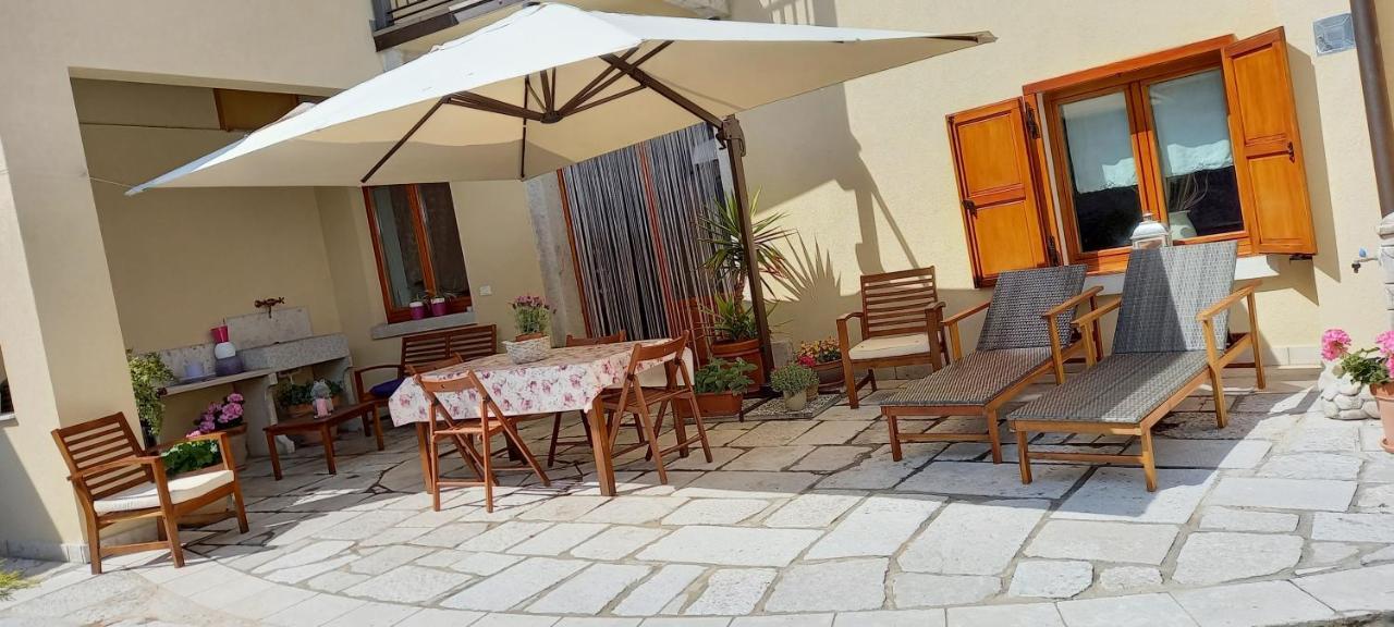 Bed & Breakfast Barbara Borgo Grotta Gigante Buitenkant foto