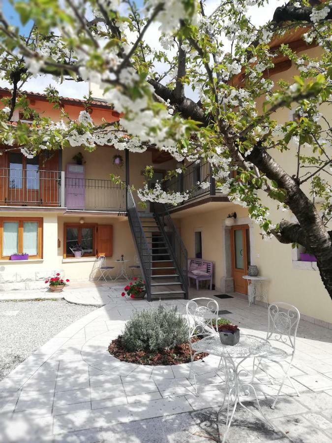 Bed & Breakfast Barbara Borgo Grotta Gigante Buitenkant foto