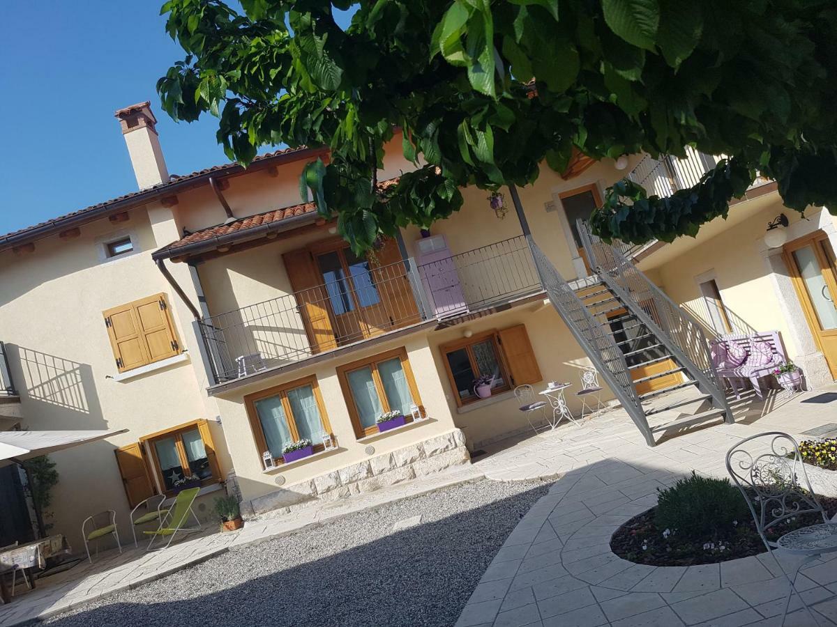 Bed & Breakfast Barbara Borgo Grotta Gigante Buitenkant foto